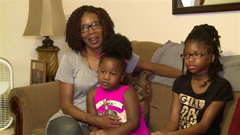 Young Girl Saves Moms Life By Calling 911 Youtube