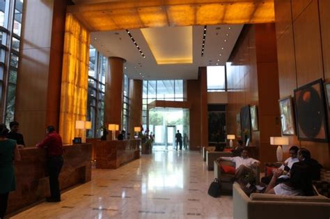 Lobby Picture Of Four Seasons Hotel Mumbai Mumbai Bombay Tripadvisor