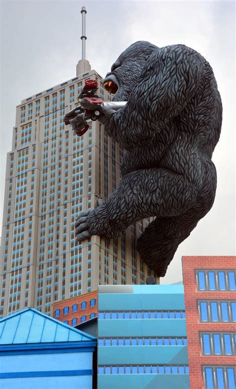 Giant King Kong On Empire State Building In Hollywood Wax Museum