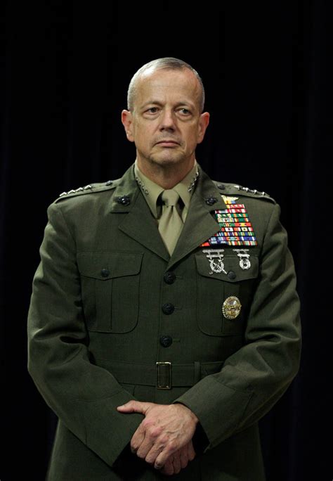 Pentagon Clears General Allen Over E Mails With Socialite The New