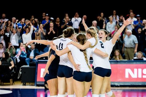 No Byu Women S Volleyball Defeats Saint Mary S The Daily Universe