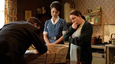 Call The Midwife Praised For Cleft Lip Storyline Bbc News