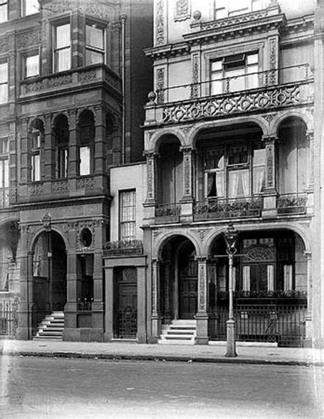 10 Hyde Park Place See How The Facade Of Londons Smallest House Was