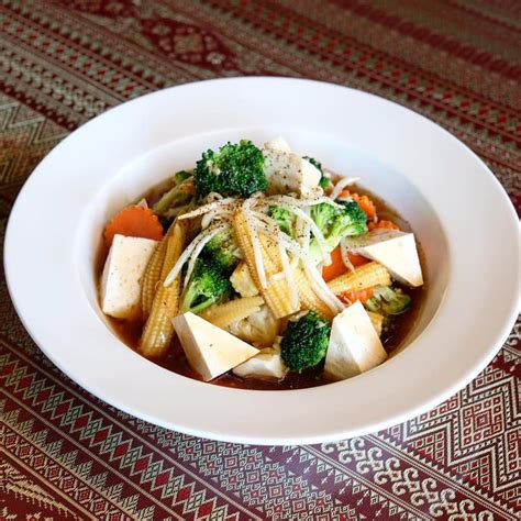Redding's famously good weather makes for several patio dining options, including overlooking the sacramento river, or decide between any of. Official Janya's Thai Cuisine | Redding, CA | View and ...