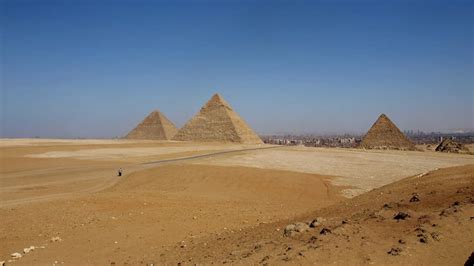 Egypte De Nouvelles Analyses Pour Percer Les Secrets Des Pyramides