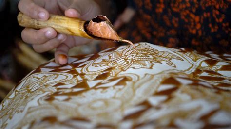 Maybe you would like to learn more about one of these? Mengenal Ragam Batik Indonesia dari Sabang Sampai Merauke