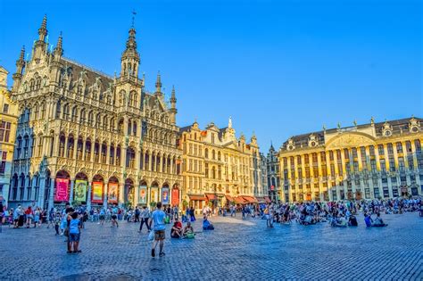 10 Cool Buildings In Brussels You Thought Were Boring Where To See