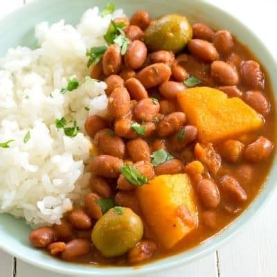 A perfect mixture of diverse puerto rican flavors. Puerto Rican Rice and Beans (Habichuelas Guisadas) | Melba Martin | Copy Me That