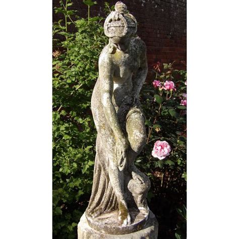 Weathered Statue Of Venus Holloways Garden Antiques And Ornaments