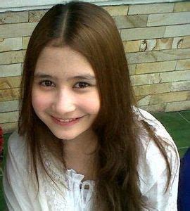 She is known for her leading roles in the television dramas hanya kamu, monyet cantik 2, and ganteng ganteng serigala. Biodata Prilly Latuconsina | Profil dan Biodata Artis