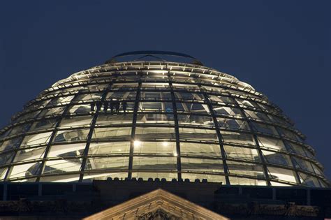Free Stock Photo 7093 Dome Of The Reichstag Building At Night