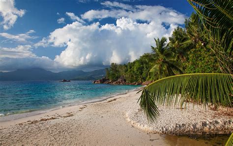 Anse Soleil Beach / Mahe / Seychelles // World Beach Guide