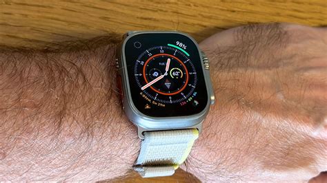 Apple Watch Series Review Just Bigger Gadgets 360