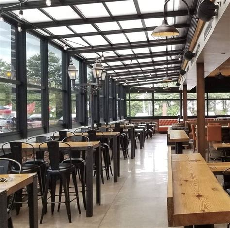 Prepare Your Outdoor Dining Space For 2021 With A Retractable Roof