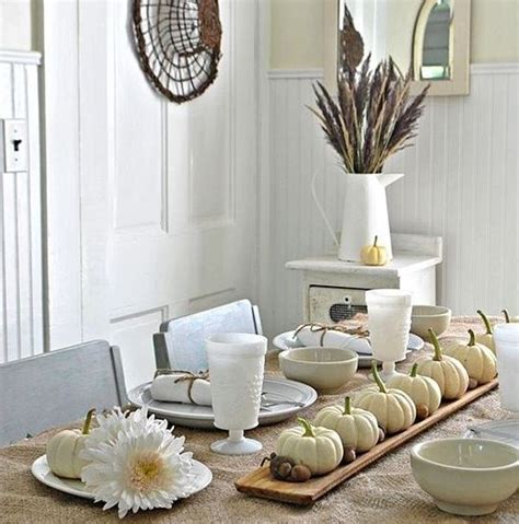 Theses beautiful thanksgiving decorations for table suggested by anitafaraboverubies. 4 Easy, Modern Ideas For Your Thanksgiving Table. - Design ...