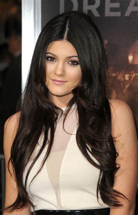 30 Cute And Classy Ways To Wear Center Part Hairstyles Haircuts