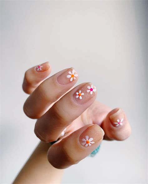 25 Floral Nail Designs That Are On Trend For 2021 Who What Wear