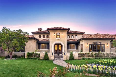 25 Stunning Mediterranean Exterior Design