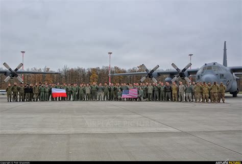 Airport Overview - Airport Overview - Military Personnel at Powidz | Photo ID 986881 | Airplane ...