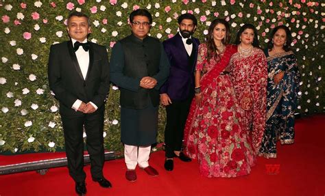 Maharashtra navnirman sena chief raj thackeray on thursday unveiled a new party flag, and announced his son amit thackeray's entry in politics, ndtv reported. Raj Thackeray Son Reception Was Attended By Who's Who