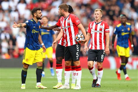 Southampton 1 1 Man United Dont Let Football Turn Into Rugby Warns Solskjaer Evening Standard