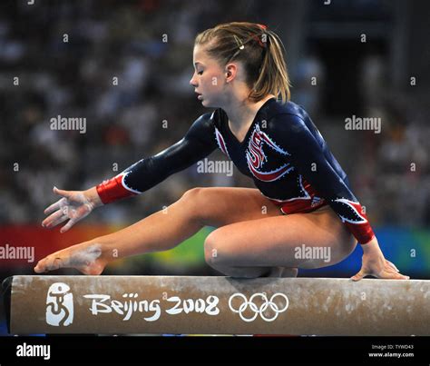 USA S Shawn Johnson Performs On The Beam During The Women S Beam Final