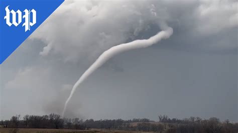 Massive Rope Tornado Cuts Through Iowa YouTube