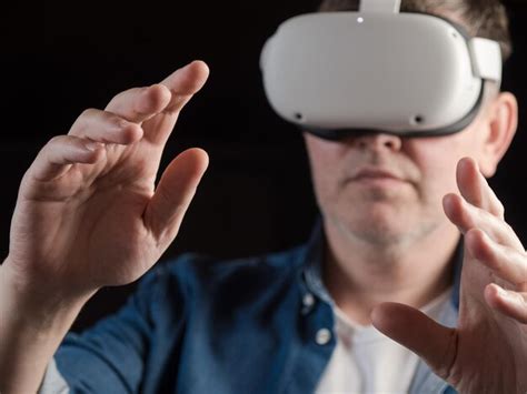 Premium Photo Casually Dressed Man Wearing A Virtual Reality Headset
