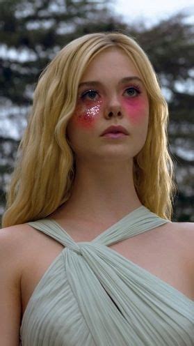 Elle Fanning Reveals Why She Doesn T Go By Her Real First Name Beauty