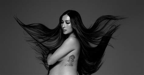 Look Solenn Heussaff Celebrates 39th Week Of Pregnancy With Daring Photo Shoot • Philstar Life