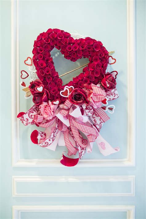 This Ba Bam Wreath Has Won My Heart Diy Valentines Decorations
