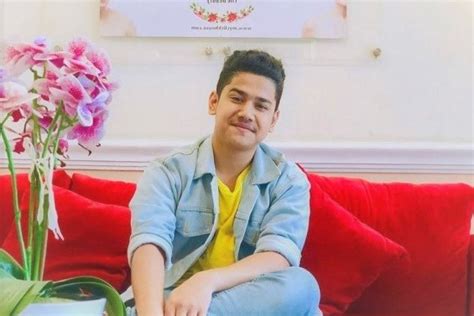Apa agama syakir daulay?, siapa pacar syakir daulay?, bagaimana keluarga syakir daulay?, berapa tinggi. Profil dan Biodata Syakir Daulay, Lagu, Foto Terlengkap ...