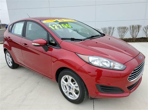 Pre Owned 2016 Ford Fiesta Se Fwd 4d Hatchback