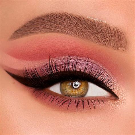 30 Cut Crease Makeup Ideas For Your Trendy Look Glaminati