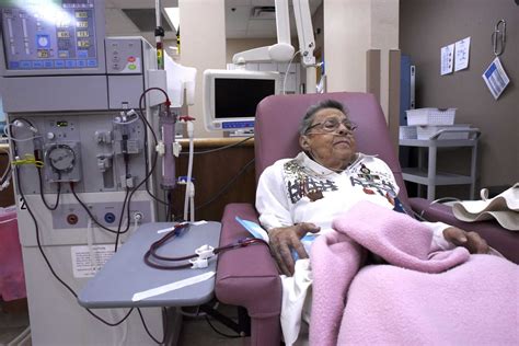 san antonio woman set to be longest dialysis patient at 42 years in treatment