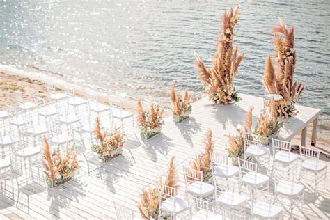 Plan Your Dream Beach Wedding With These Unique Ideas Stationers
