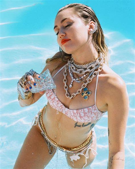 miley pool miley cyrus pictures miley miley cyrus photoshoot