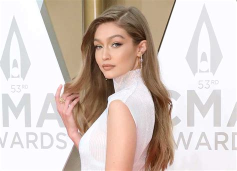 Gigi Hadid S Hair Proves Blondes Can Go Red And It Rocks