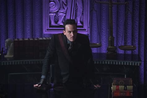 Gotham Season 5 Episode 4 Robin Lord Taylor As Oswald Cobblepot