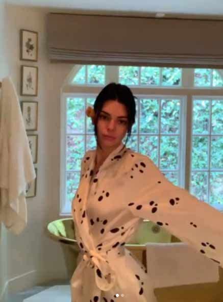 Get a peek inside Kendall Jenner's bathroom of dreams – with GOLD