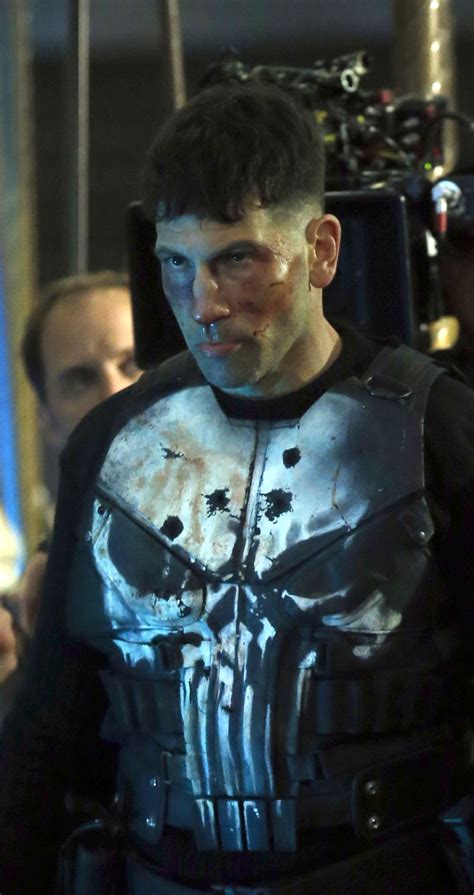 Frank Castle In Action On The Punisher Set