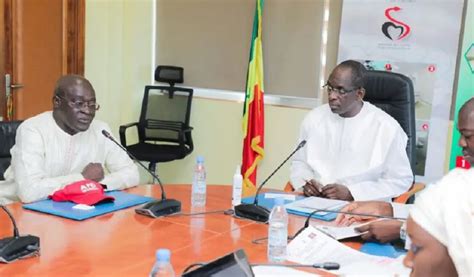 Sénégal Accord Trouvé Entre Le Gouvernement Et Les Syndicats De La