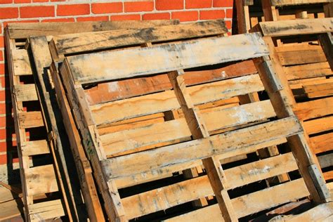 Reusing Wood Pallets | ThriftyFun