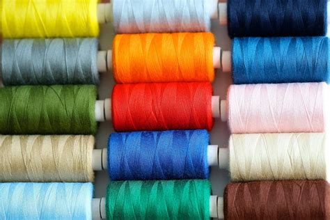 How to Choose Threads for Patchwork and Quilting