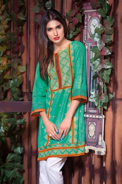 Unstitched 1 Piece Pakistani Embroidered Designer Wear Khaddar Dresses
