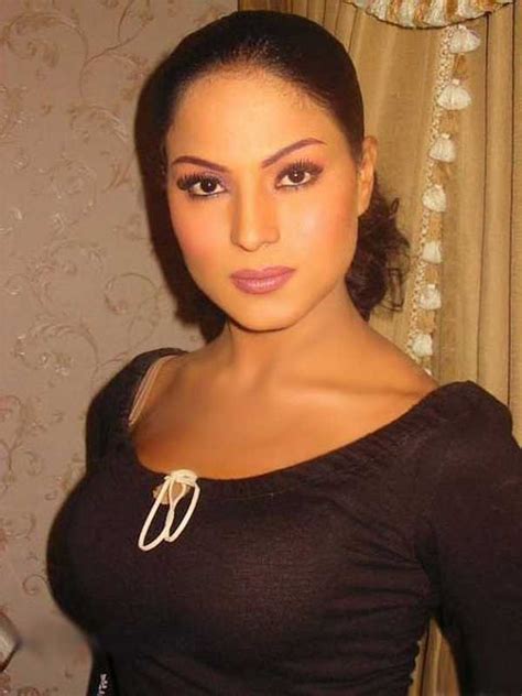 Veena Malik Nude Pics Xxx Suck Cock