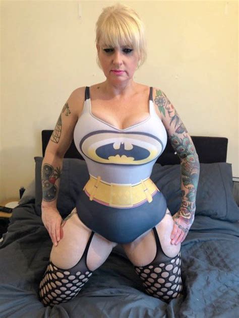 Daniella English MILF On Twitter RT LycraMilf Batgirl In Lycra