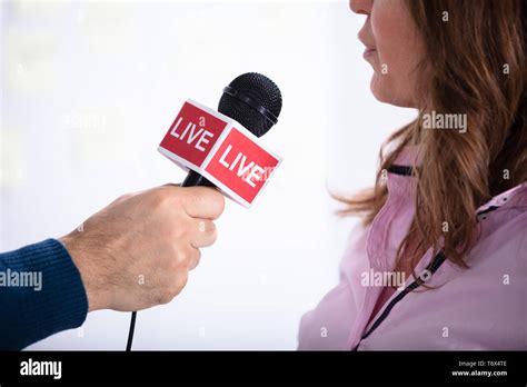 Young Female Reporter Hi Res Stock Photography And Images Alamy