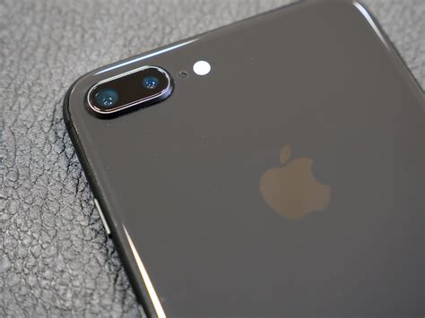 The iphone 8 plus's telephoto portrait camera still doesn't have optical image stabilization. Apple iPhone 8 Plus Camera Review | ePHOTOzine