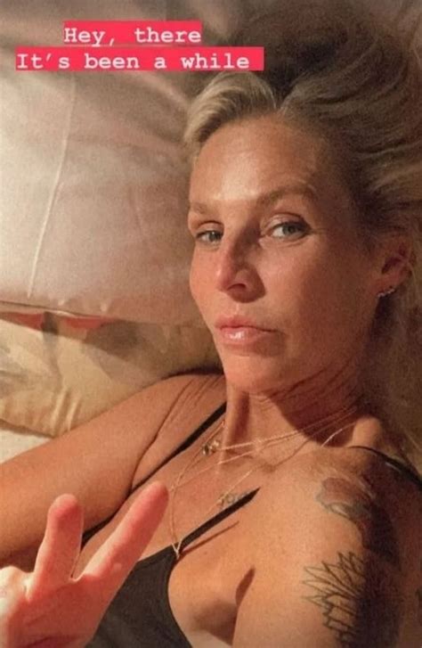 Ulrika Jonsson Flashes The Peace Sign As She Shares A Sexy Selfie From Her Bed Irish Mirror Online